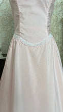 Load image into Gallery viewer, Stunning 1980’s Vintage Pink Lace and Taffeta Strapless Dream Dress
