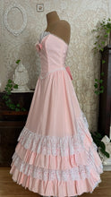 Load image into Gallery viewer, Stunning 1980’s Vintage Pink Lace and Taffeta Strapless Dream Dress
