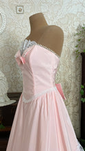 Load image into Gallery viewer, Stunning 1980’s Vintage Pink Lace and Taffeta Strapless Dream Dress
