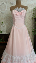 Load image into Gallery viewer, Stunning 1980’s Vintage Pink Lace and Taffeta Strapless Dream Dress
