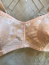 Load image into Gallery viewer, Itty Bitty 1930’s 1940’s vintage pink satin circle stitch bullet bra
